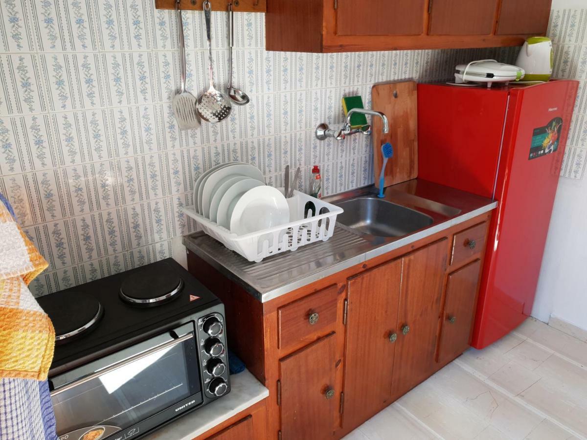 Kostas' Garden Apartment Рода Екстериор снимка