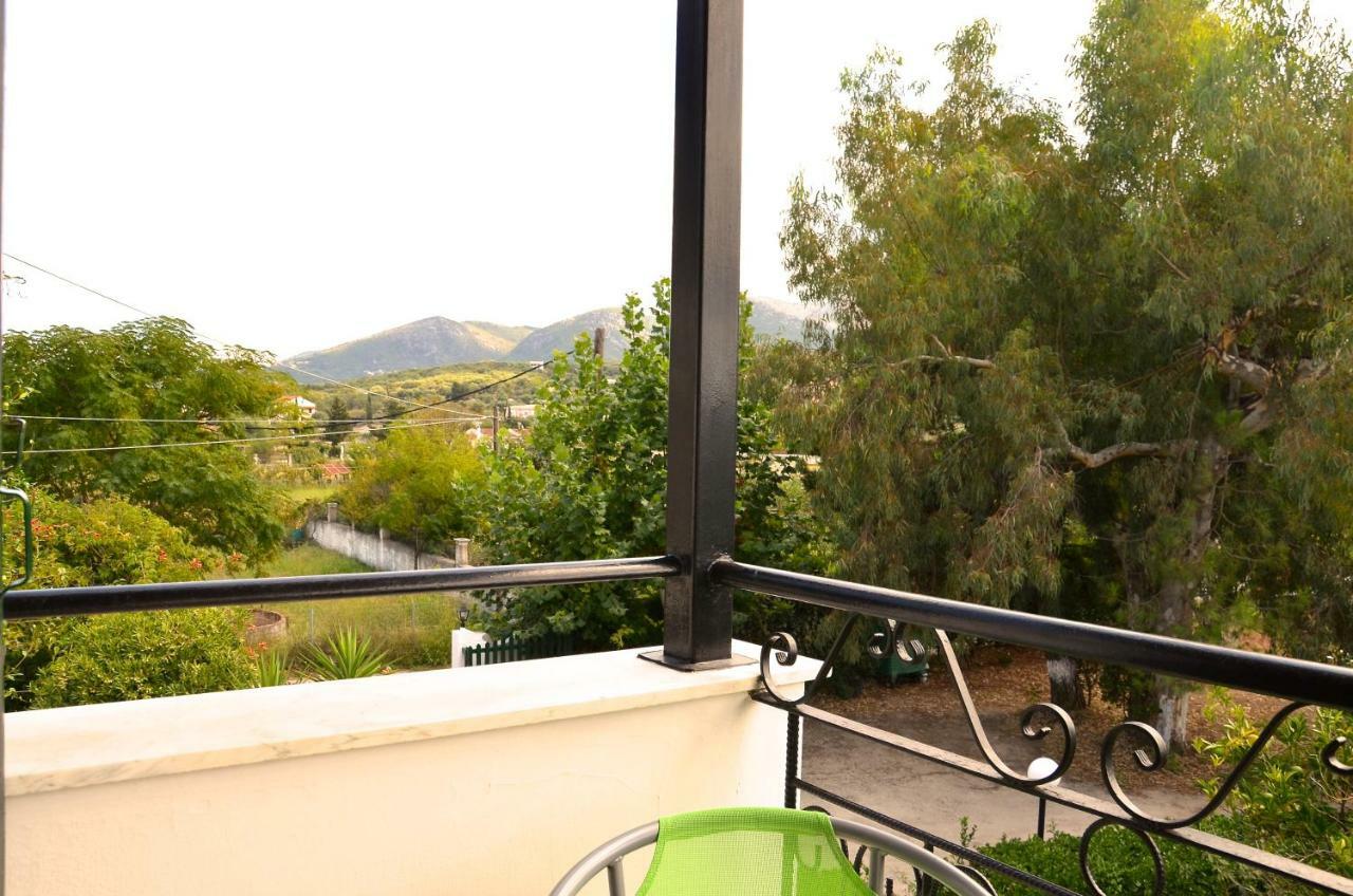 Kostas' Garden Apartment Рода Екстериор снимка