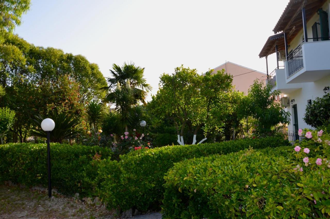 Kostas' Garden Apartment Рода Екстериор снимка
